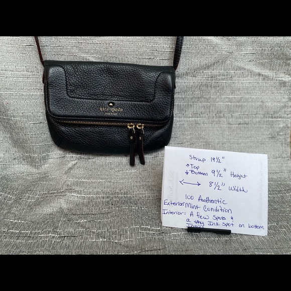 Kate Spade 💯 Authentic vintage small crossbody. - Picture 2 of 10